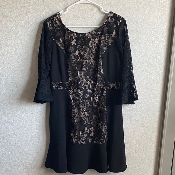 NY Collection Dresses & Skirts - NY Collection Black and Beige Lace Dress
